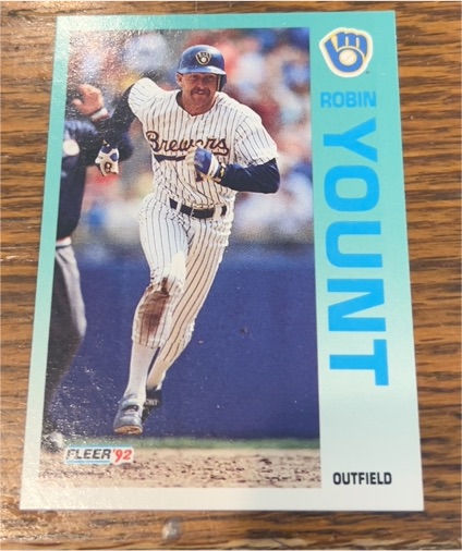 1992 Fleer #194 Robin Yount — front