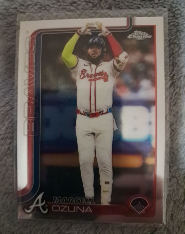2025 Topps Chrome #250 Marcell Ozuna — front
