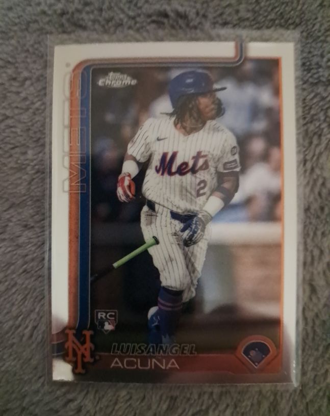 2025 Topps Chrome #56 Luisangel Acuna — front