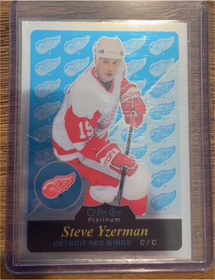 2015-16 O-Pee-Chee Platinum Retro #R10 Steve Yzerman — front