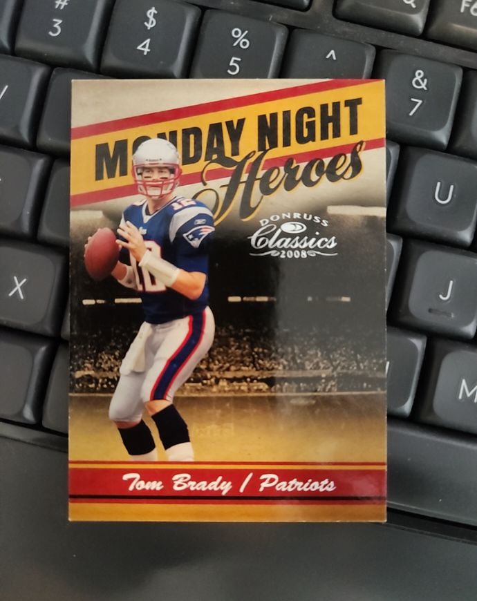 2008 Donruss Classics Monday Night Heroes #MNH-6 Tom Brady — front