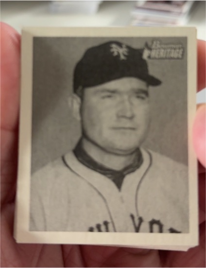 2001 Bowman Heritage 1948 Reprints #2 Johnny Mize — front