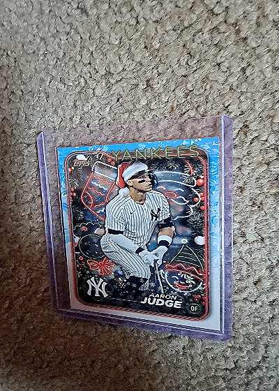 2024 Topps Holiday #H99 Aaron Judge — front