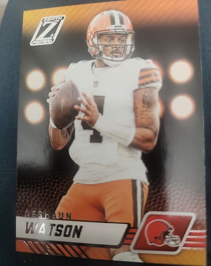 2023 Panini Zenith #24 Deshaun Watson — front