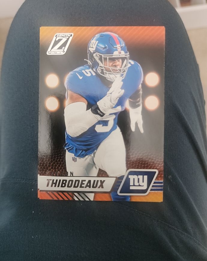 2023 Panini Zenith #77 Kayvon Thibodeaux — front