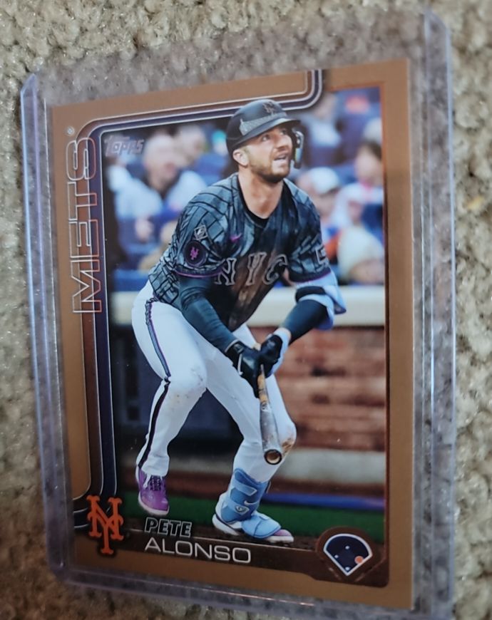 2025 Topps Series 2 #550 Pete Alonso — front