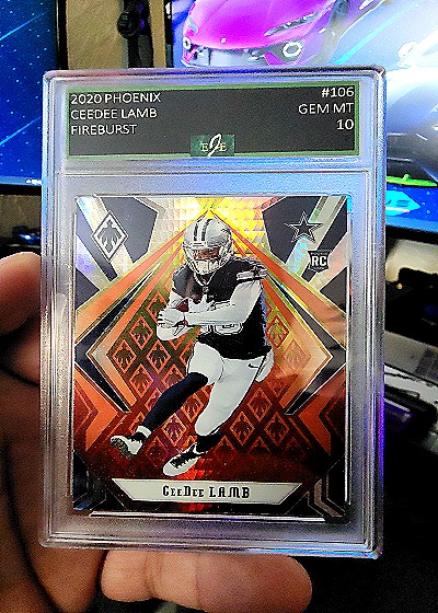 2020 Panini Phoenix #106 CeeDee Lamb Fireburst — front
