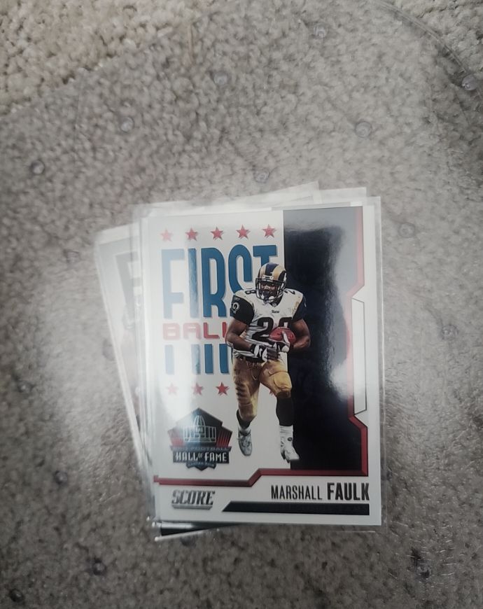2023 Score #8 Marshall Faulk First Ballot Hall of Fame — front