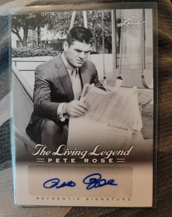 2012 Leaf #AU-6 Pete Rose The Living Legend Auto — front