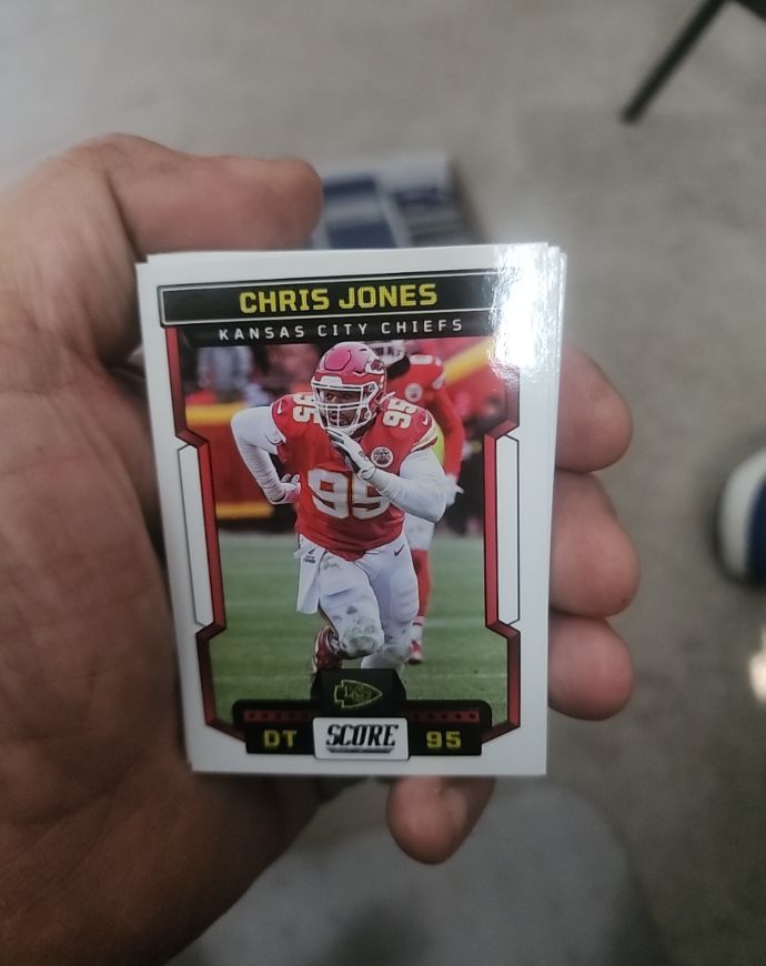 2023 Panini Score #95 Chris Jones — front