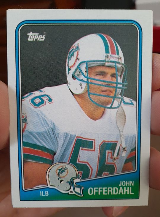 1988 Topps #200 John Offerdahl — front