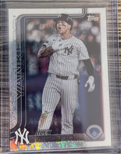 2025 Topps Series 2 #392 Alex Verdugo — front