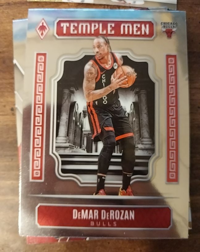 2023-24 Panini Phoenix #3 DeMar DeRozan Temple Men — front