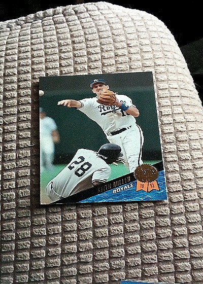 1993 Leaf #19 Keith Miller — front