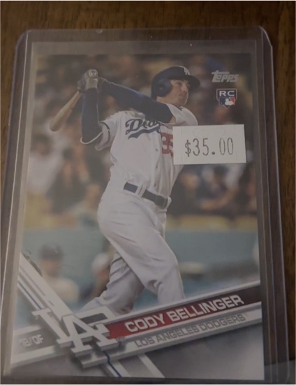 2017 Topps Update #US50 Cody Bellinger Rookie Card — front