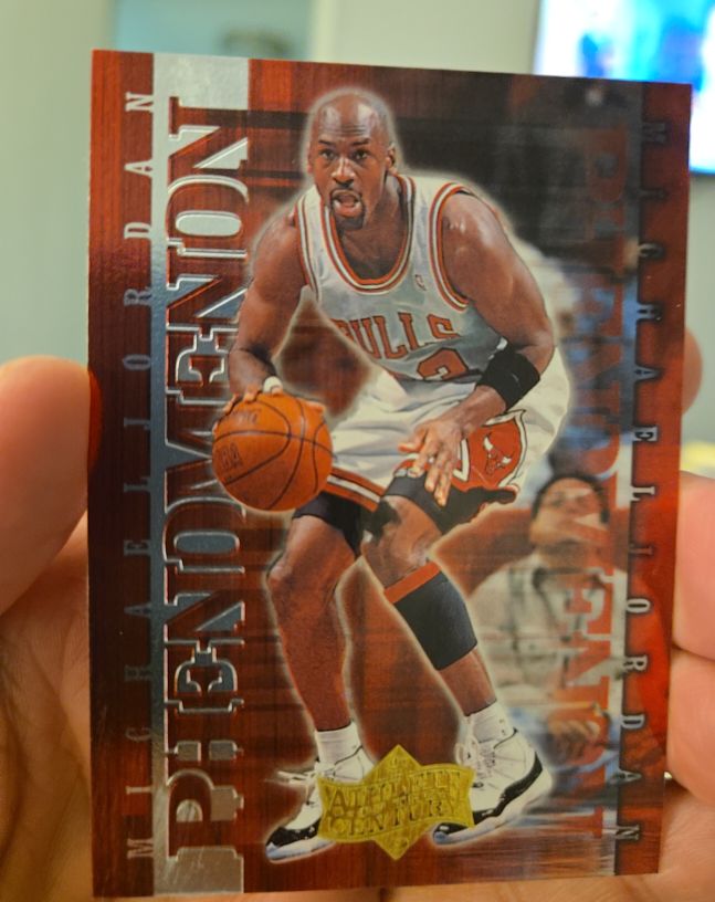 1999 Upper Deck Phenomenon #P12 Michael Jordan — front