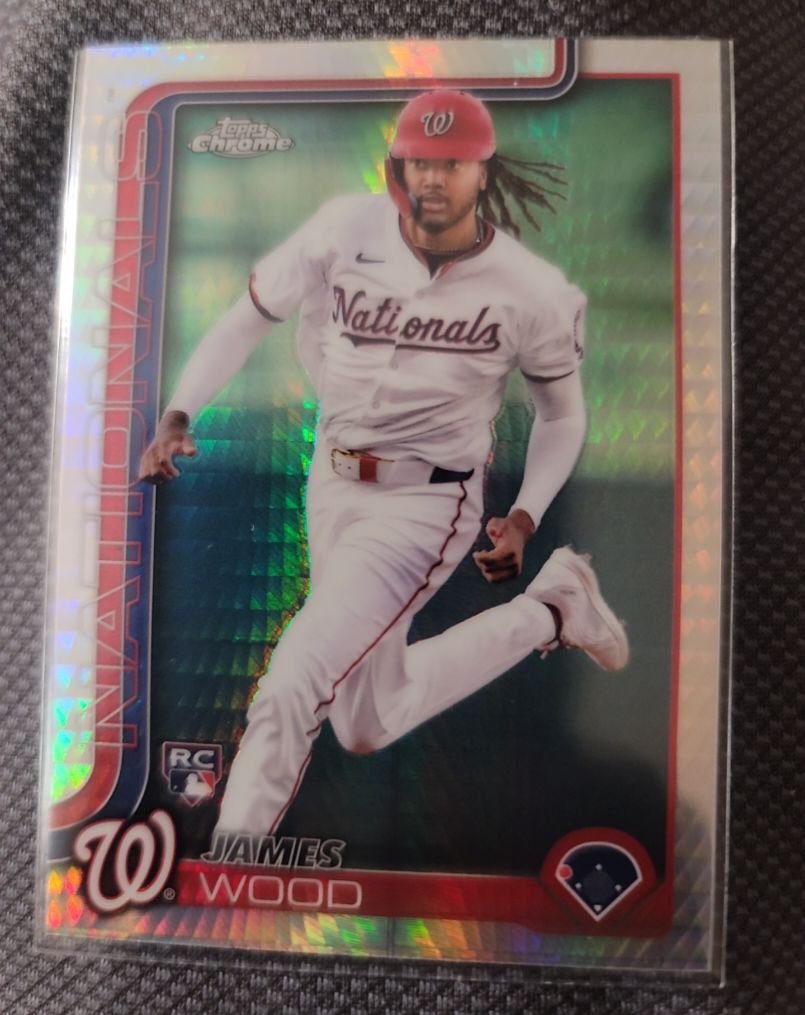 2025 Topps Chrome #181 James Wood — front
