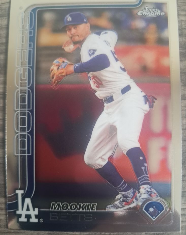 2025 Topps Chrome #50 Mookie Betts — front