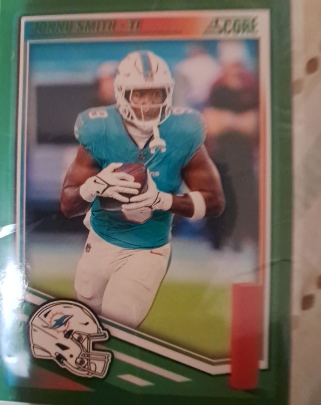 2025 Panini Score #99 Jonnu Smith — front