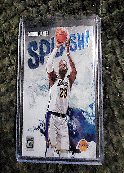 2020 Donruss Optic Splash! #SPL-1 LeBron James — front