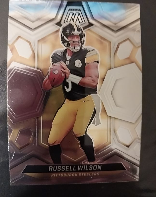 2022 Panini Chronicles Draft Picks #9 Russell Wilson — front
