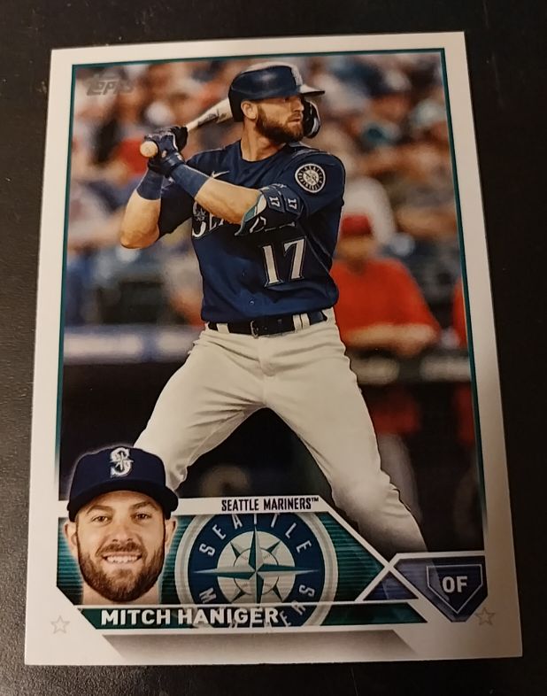 2022 Topps #17 Mitch Haniger — front