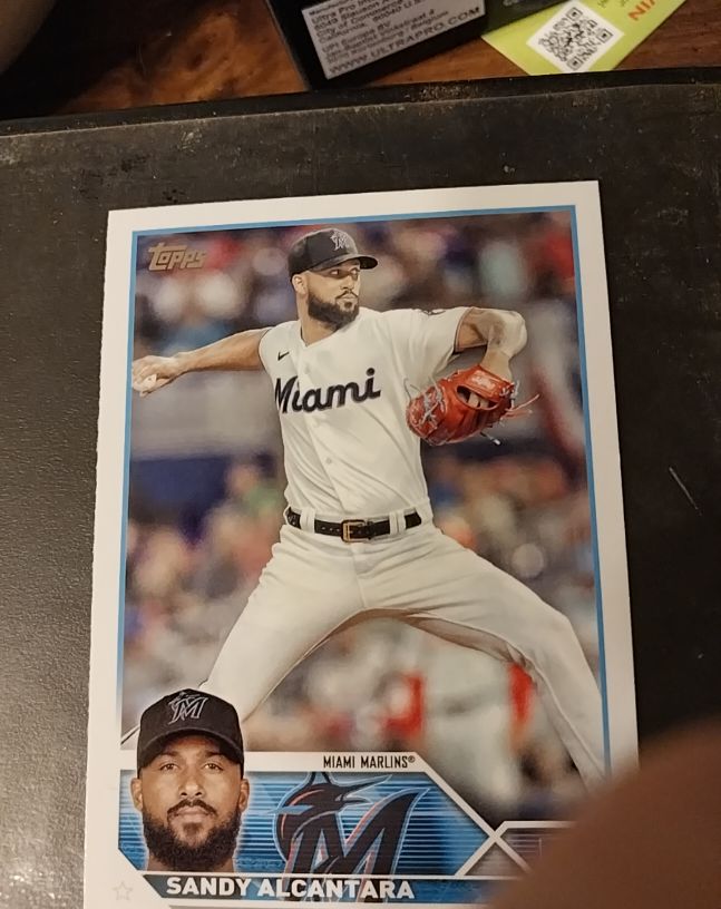 2023 Topps #1 Sandy Alcantara — front
