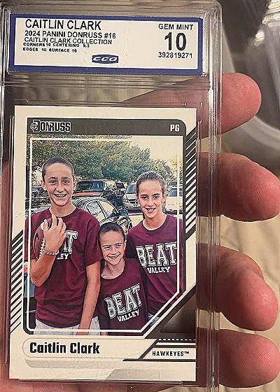 2024 Panini Donruss #16 Caitlin Clark — front