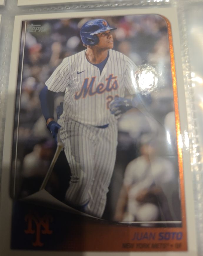 2022 Topps #100 Juan Soto — front
