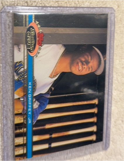 1990 Topps #1 Ken Griffey Jr. — front