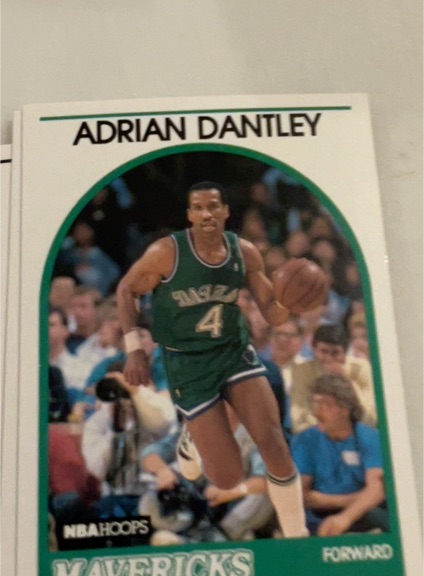 1990 NBA Hoops #4 Adrian Dantley — front