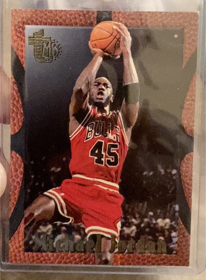 1994-95 Topps Embossed #121 Michael Jordan — front