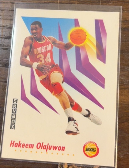1991-92 SkyBox #105 Hakeem Olajuwon — front