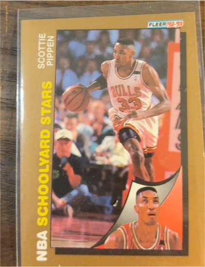 1992-93 Fleer #260 Scottie Pippen — front