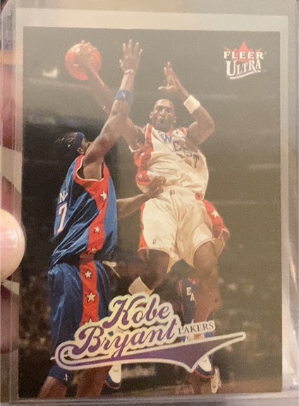 2004-05 Fleer Ultra #8 Kobe Bryant — front