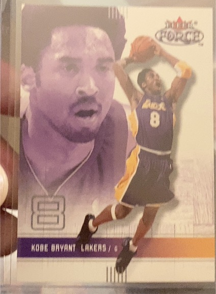 2001-02 Fleer Force #25 Kobe Bryant — front
