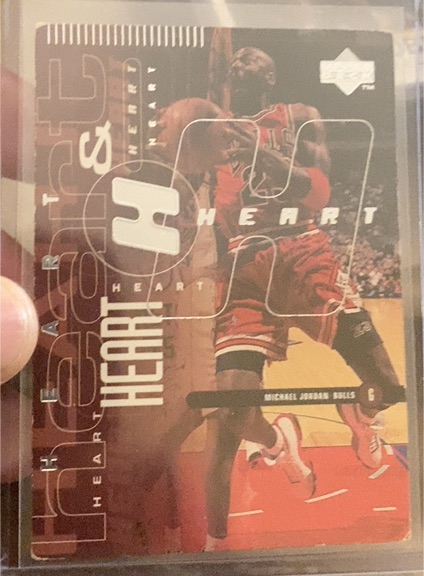 1998-99 Upper Deck #25 Michael Jordan / Scottie Pippen Heart & Soul — front
