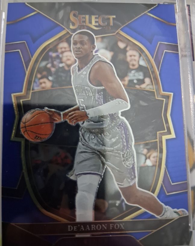 2022-23 Panini Select #13 De'Aaron Fox Blue Prizm — front