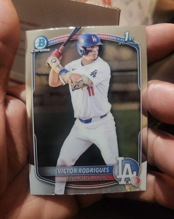 2025 Bowman Chrome Prospects #BCP-45 Victor Rodrigues — front
