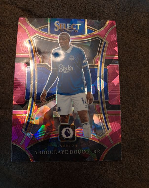 2023-24 Panini Select Premier League Pink Cracked Ice Abdoulaye Doucouré — front