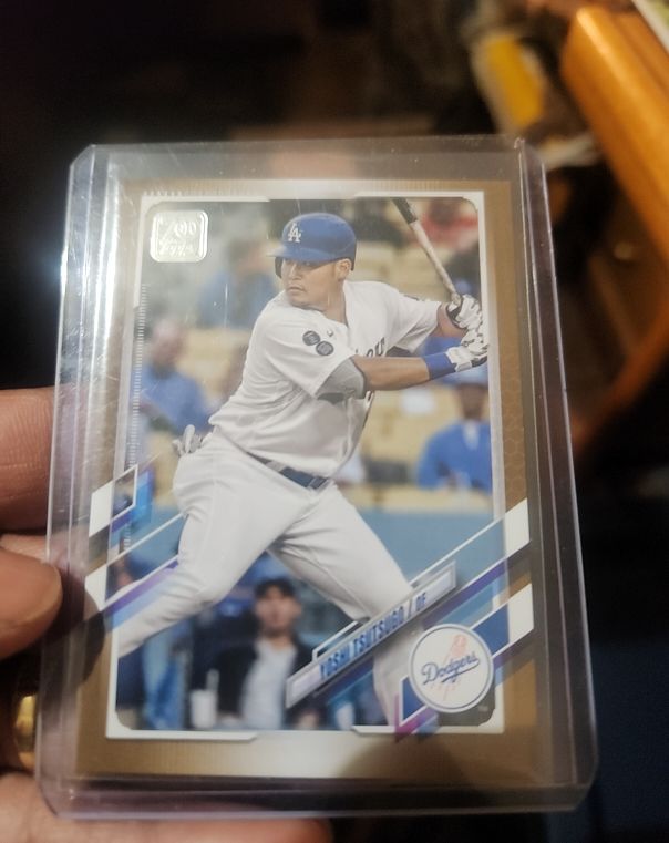 2021 Topps Update #US54 Yoshi Tsutsugo Los Angeles Dodgers — front
