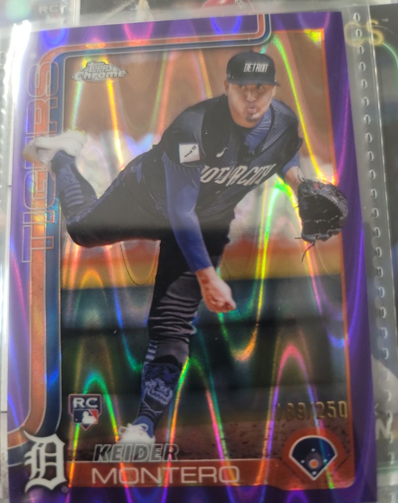 2025 Topps Chrome #7 Keider Montero — front
