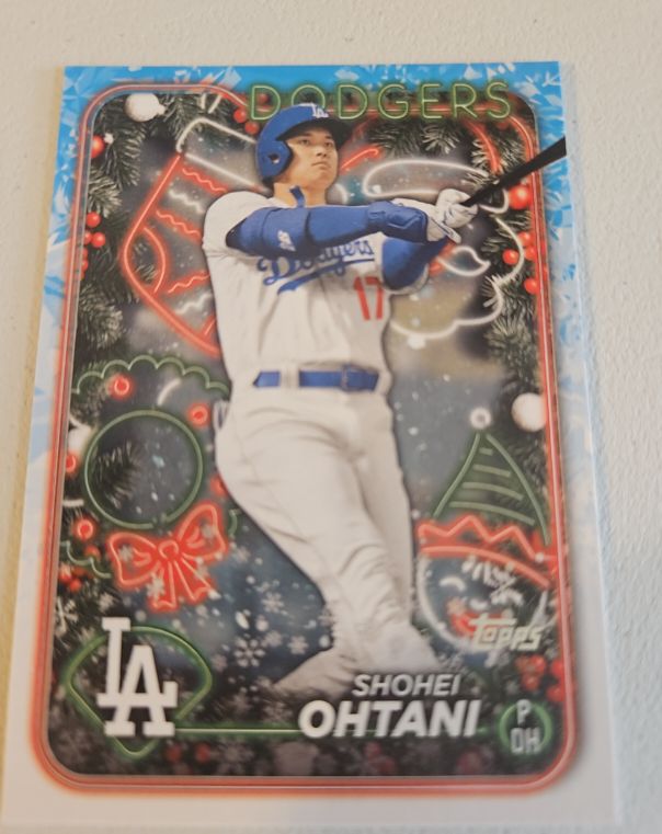 2024 Topps Holiday #H1 Shohei Ohtani — front