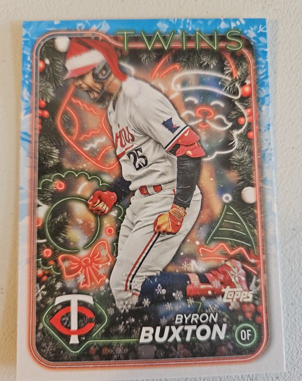 2024 Topps Holiday #H114 Byron Buxton — front
