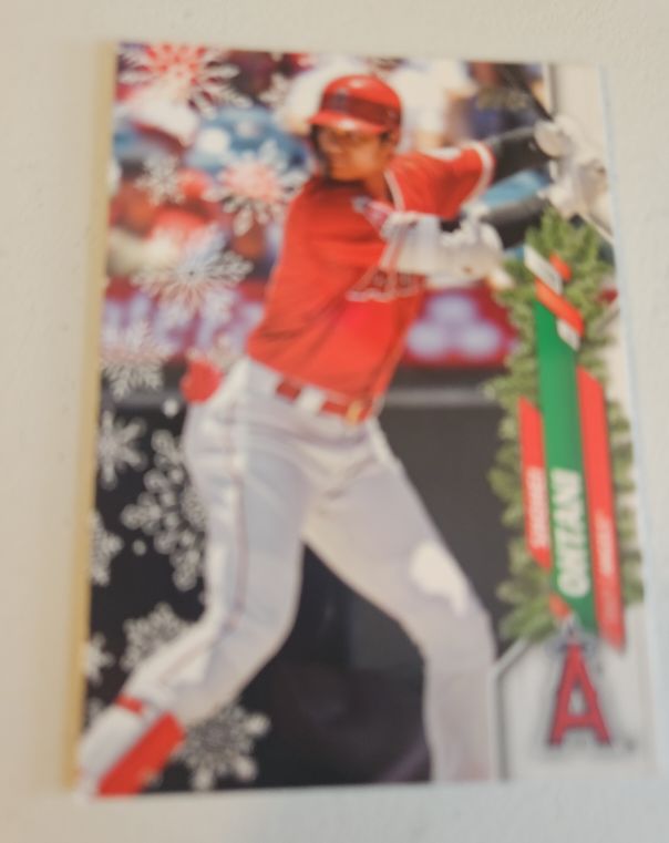 2020 Topps Holiday #HW26 Shohei Ohtani — front