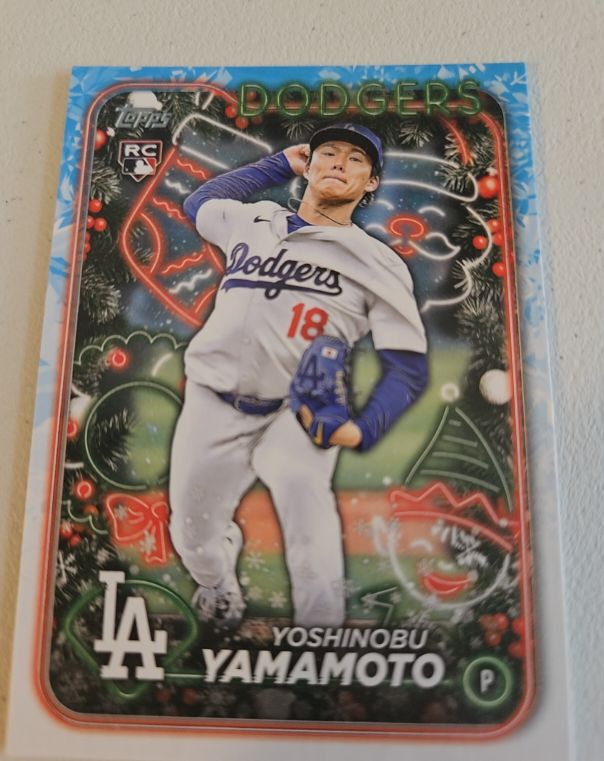 2024 Topps Holiday #H88 Yoshinobu Yamamoto — front