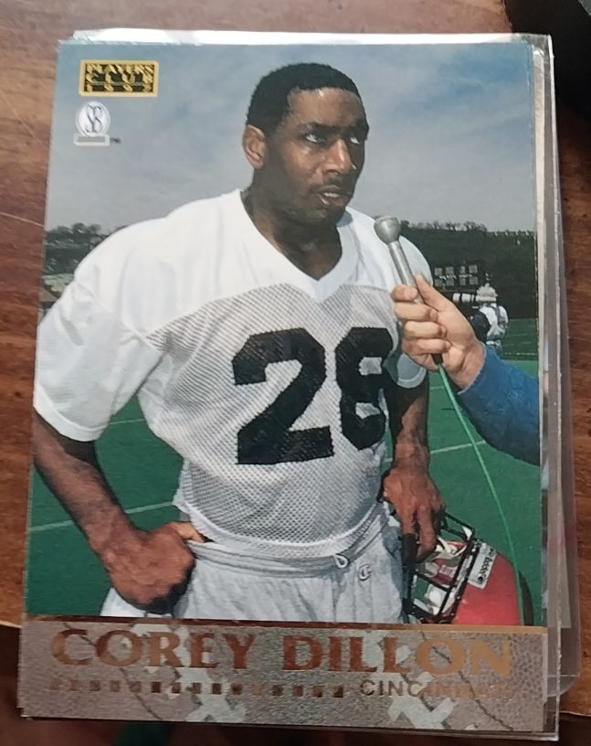 1997 Score Board Players Club #44 Corey Dillon — front
