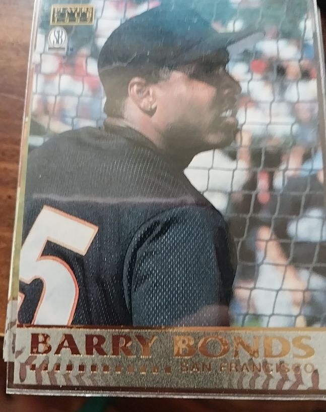 1997 Score Board Players Club #3 Barry Bonds — front