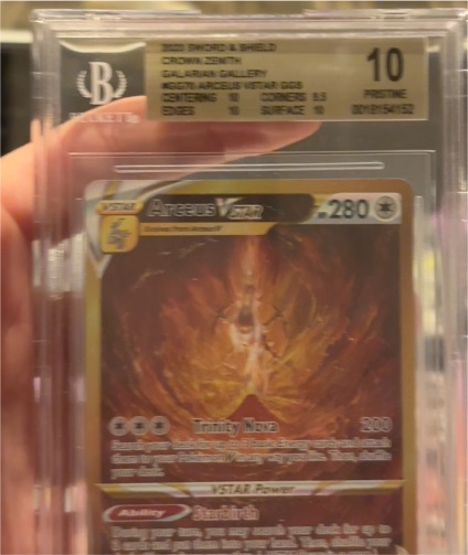 2022 Pokemon Sword & Shield Crown Zenith #262 Arceus VStar — front