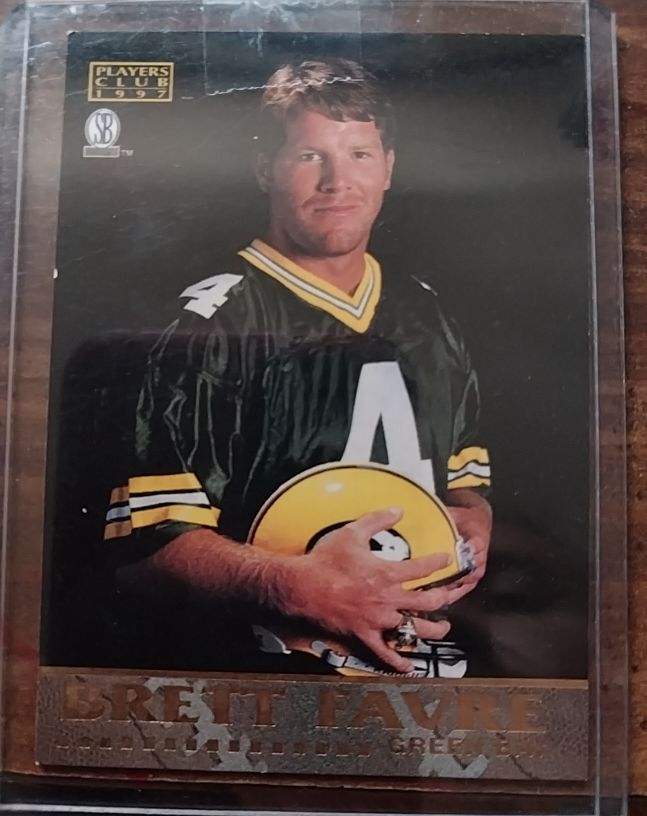 1997 Score Board Players Club #1 Brett Favre — front